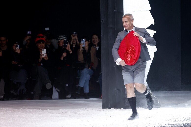 【2024秋冬紐約時裝周】一文解構Tommy Hilfiger、Helmut Lang、Thom Browne等春夏系列重點！