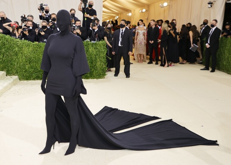 巴黎回顧展認識重塑Balenciaga的時尚革命者：8大原因剖析Demna成為Gucci舵手