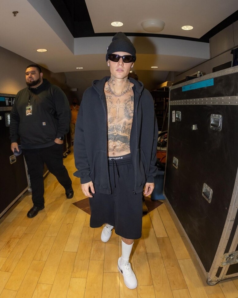 Bieber夫婦超強對比「情侶裝」惹熱議！回顧Justin Bieber的「慵懶風」街頭造型