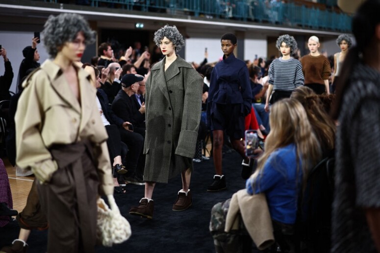 【2024秋冬倫敦時裝周】一文解構Burberry、JW Anderson、Simone Rocha等春夏系列重點！