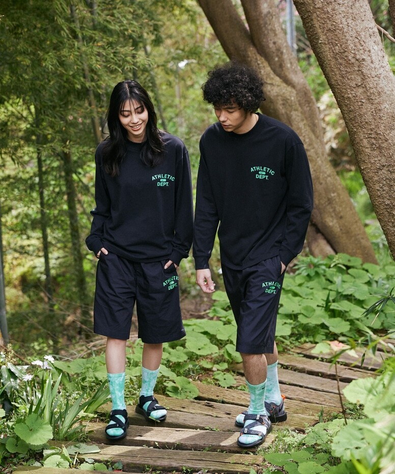 運動拖鞋2024推薦!Nike、Adidas等10雙必備的舒適耐用拖鞋 運動拖鞋2024推薦!Nike、Adidas等10雙必備的舒適耐用拖鞋