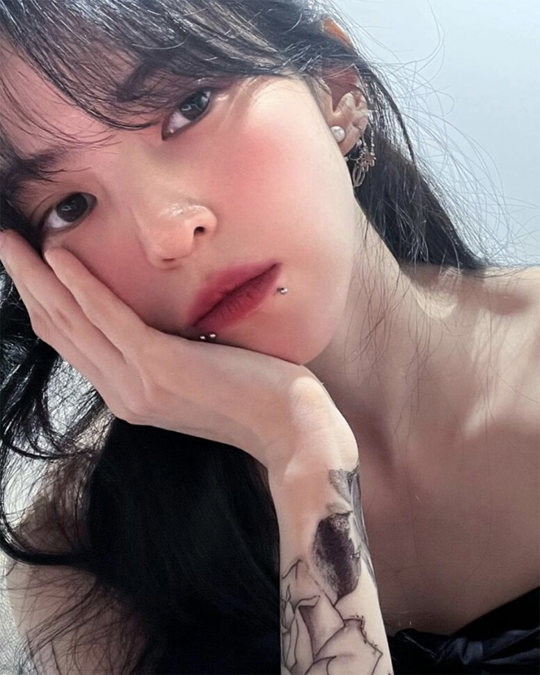 韓韶禧擔任BTS柾國Solo MV女主角！盤點韓素希10個「撩男妝容」技巧型格甜美兼備