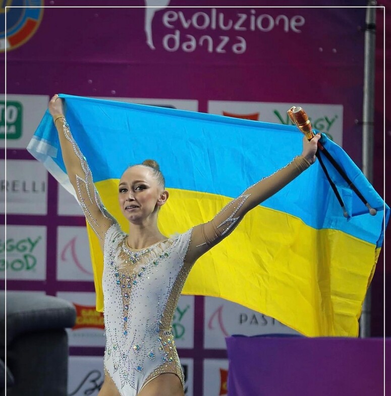 巴黎奧運2024！烏克蘭藝術體操美少女Viktoriia Onopriienko