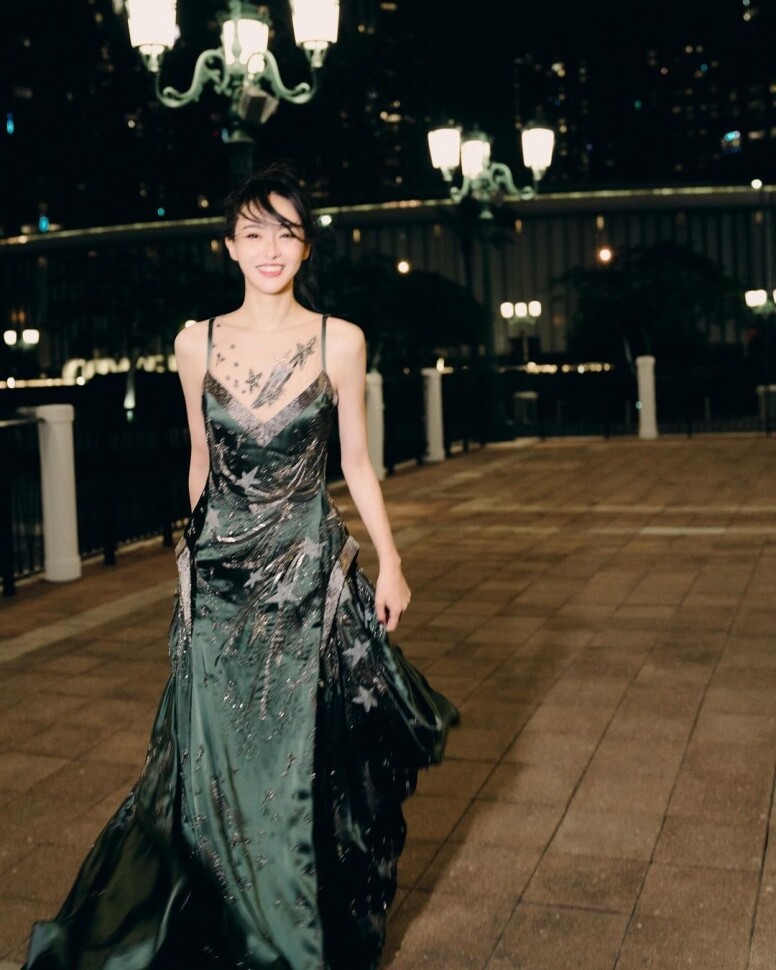 《繁花》唐嫣擺脫傻白甜標籤演活汪小姐！即看40歲唐嫣的精緻美人穿搭