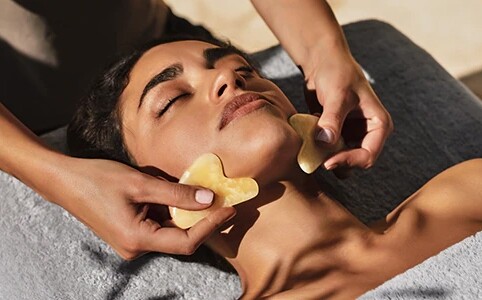 facial推薦：L'Occitane蠟菊煥活琥珀刮痧面部療程