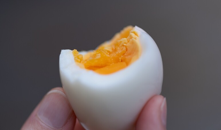 烚蛋卡路里有多少？烚蛋減肥有用？拆解烚蛋好處及健康食譜分享
