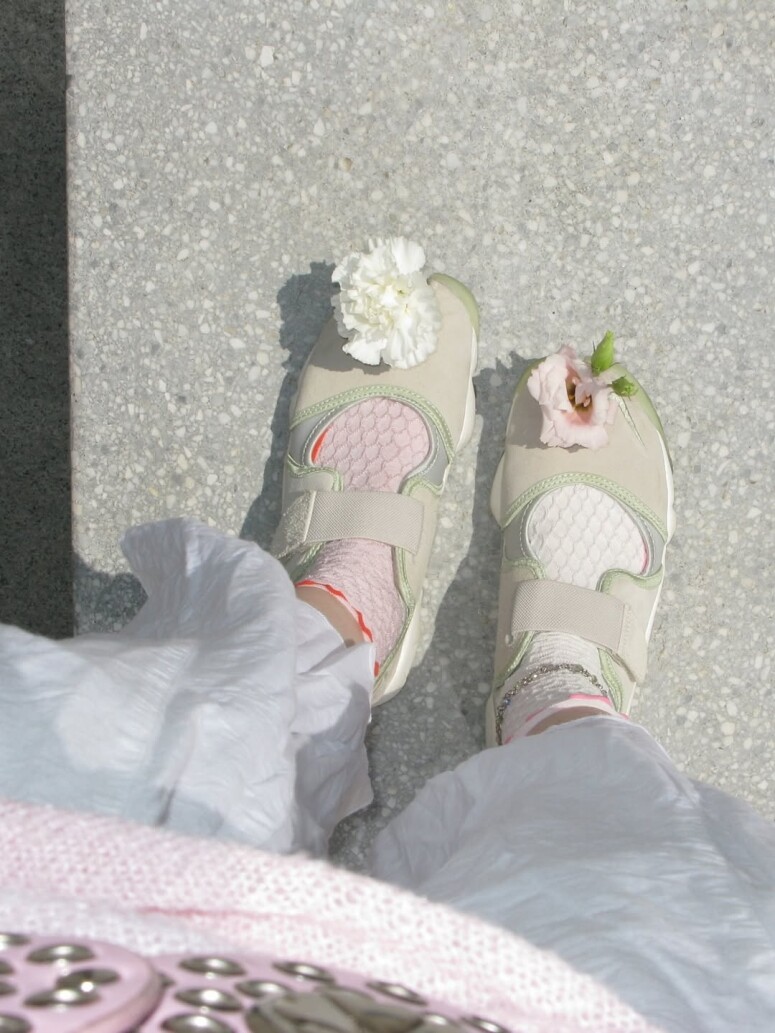 Nike Air Rift 怎麼穿搭出日系感？盤點Nike Air Rift 穿搭術與時尚造型