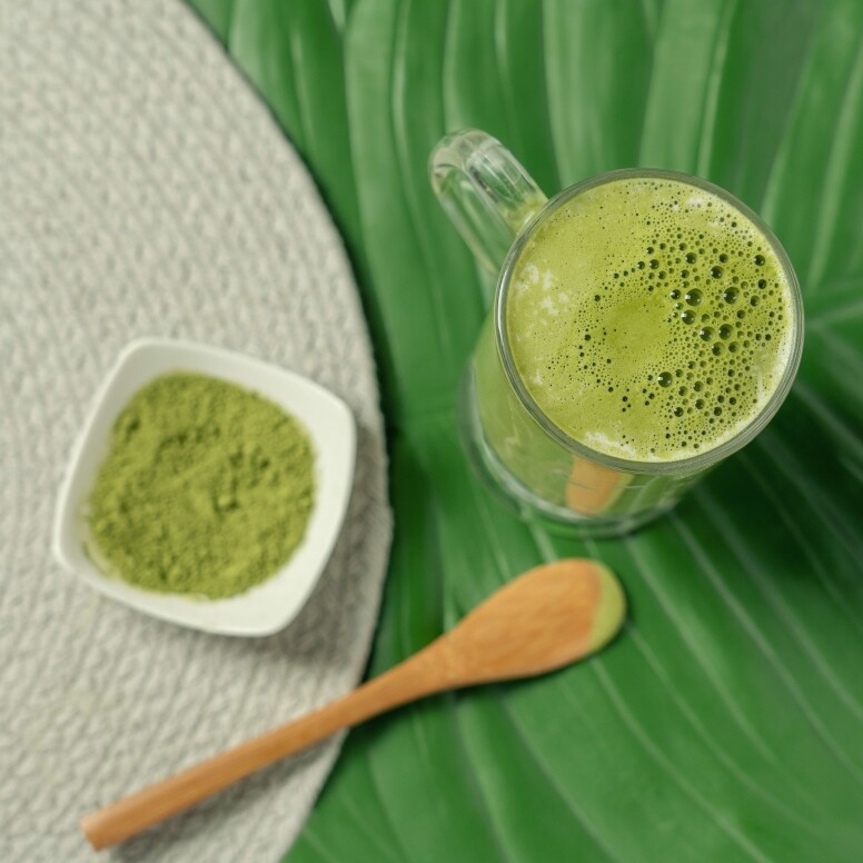 椰子水加抺茶功效不只消暑更能減肥？什麼人適合飲幾時飲效果更好？