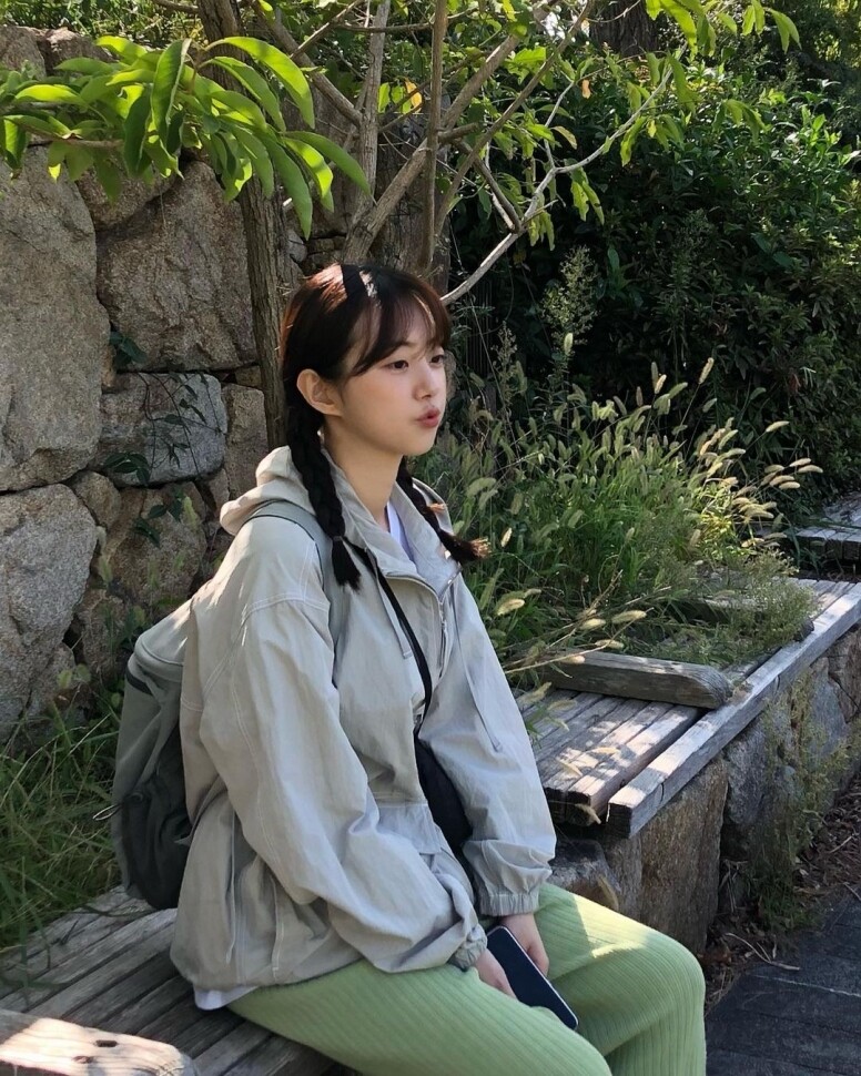 《我的女神室友斗娜》秀智之外女配角朴世婉成焦點！曾演出《鬼怪》、甜美穿搭大解構