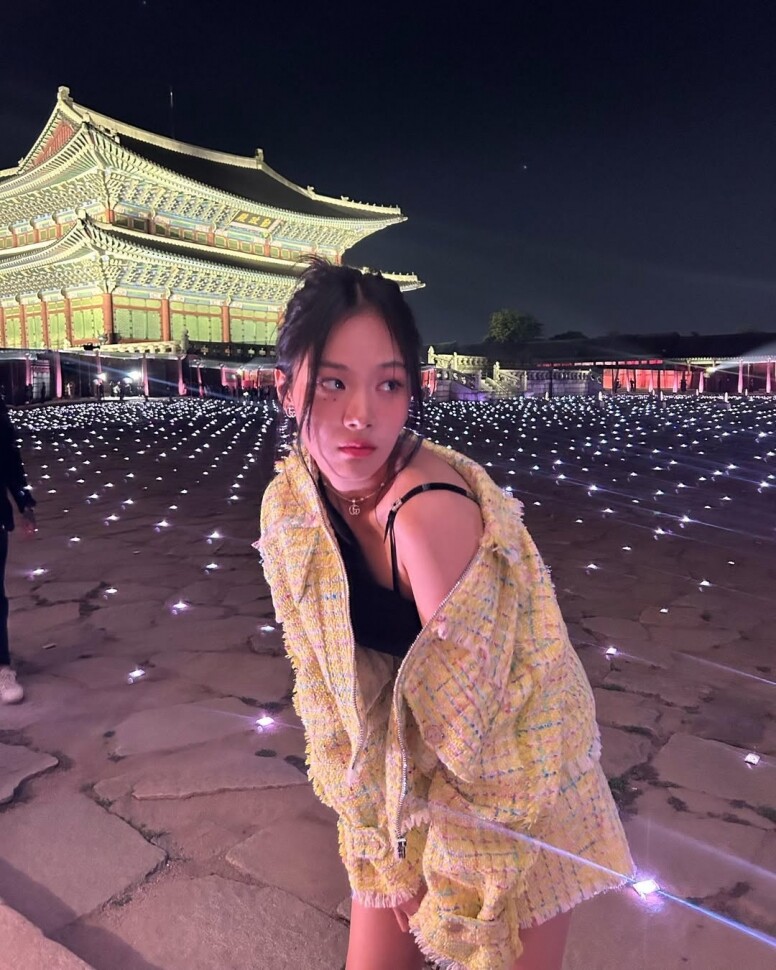 Bibi金亨瑞不只是唱作俱佳的音樂才女也是全能演員！大膽率性穿搭是型女教科書