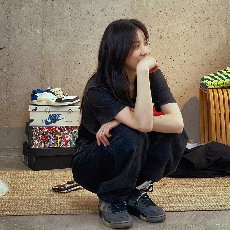 《絕世KOL》李清娥比女主角更圈粉！38歲凍齡氣質美女 私下竟是超狂波鞋收藏家？