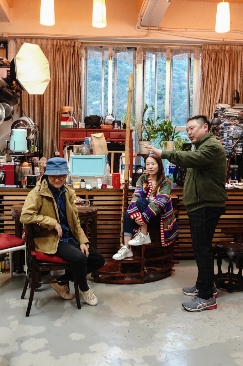 專訪藝術家周俊輝Art Basel Hong Kong 2025個展《Interview the Interviewer II》：當新聞變成歷史，藝術能否成為另一種紀錄？