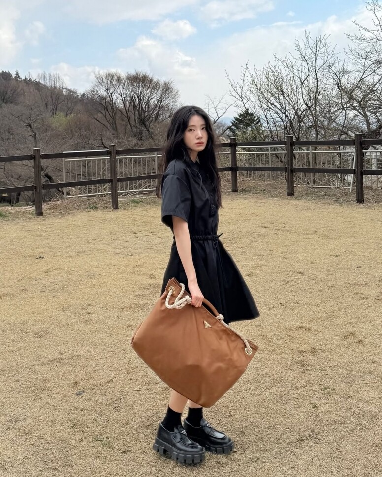 《機智住院醫生生活》申始雅原來首次演韓劇！戲外最愛名牌手袋、IG穿搭解構