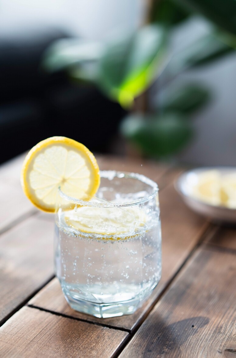 喝氣泡水有什麼功效？氣泡水有助燃燒脂肪？有氣礦泉水功效及注意事項