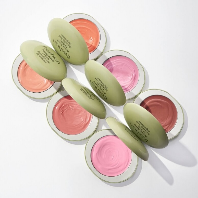 Egg-Like Seamless Cream Blusher 胭脂膏