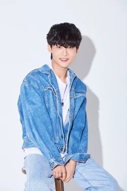 成員是脫北者！男團 1VERSE 大談北韓當乞丐、小偷的故事