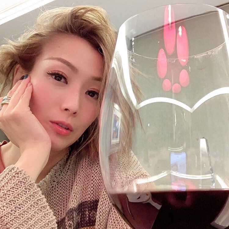 馬國明亦是太陽水瓶座，火星金牛座和金星在山羊座，有著理性務實的愛