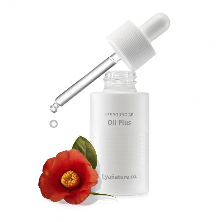 韓國女星李英愛的自家全天然護膚品牌Lee Young Ae Pure Botanic Skincare推出了山茶花籽