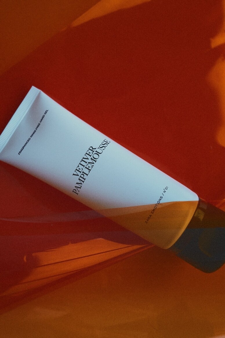 Vetiver Pamplemousse免沖洗消毒搓手( $79/100ml Zara Emotions at ZARA)