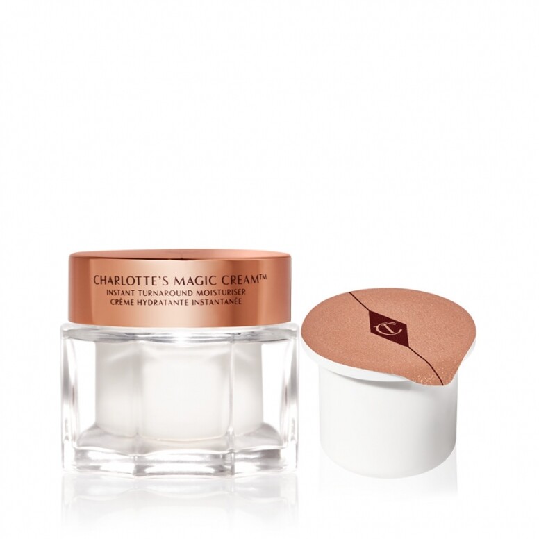 Charlotte Tilbury皇牌Magic Cream亦推出了可回收的補充裝,蘊含維他命C、玫瑰果油及蘆薈 Charlotte Tilbury皇牌Magic Cream亦推出了可回收的補充裝,蘊含維他命C、玫瑰果油及蘆薈