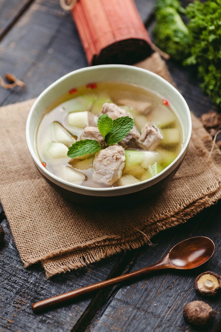 而在《食療本草》指出赤小豆「久食瘦人」,而冬瓜在《食療本草》也有記載:「欲瘦小 而在《食療本草》指出赤小豆「久食瘦人」,而冬瓜在《食療本草》也有記載:「欲瘦小