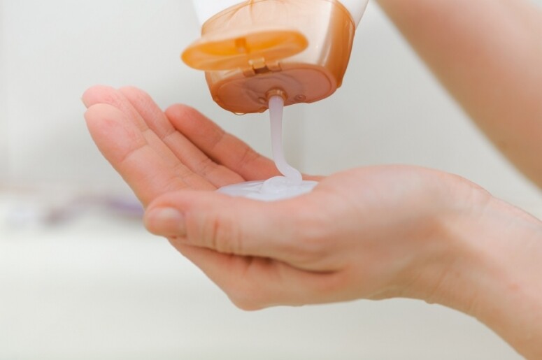 所以如果有頭皮癢的問題，應立即停止使用這些產品；洗髮潤髮二合一的