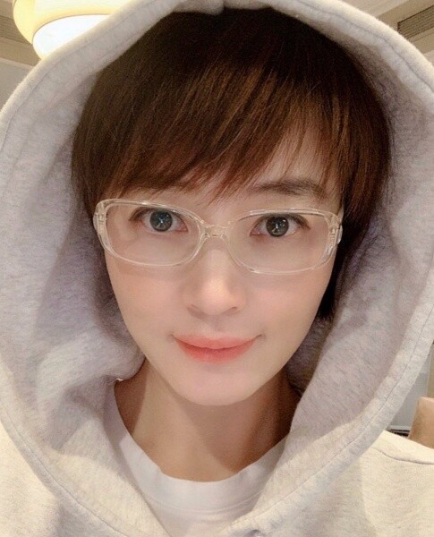 出道超過35年，金恵秀的根本擁有完美凍齡美貌！她曾分享自己的保養護