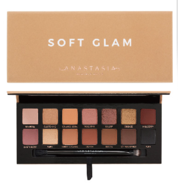 Anastasia Beverly Hills Soft Glam Eye Shadow Palette USD $42 ,同一品牌的另一款眼影盤,相信她是是向實用派 Anastasia Beverly Hills Soft Glam Eye Shadow Palette USD $42 ,同一品牌的另一款眼影盤,相信她是是向實用派