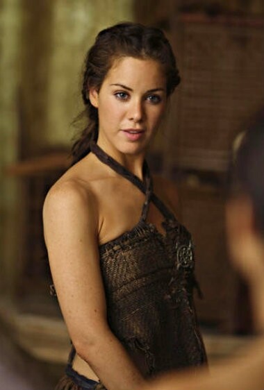 4. Roxanne McKee 飾演龍母侍女 Doreah