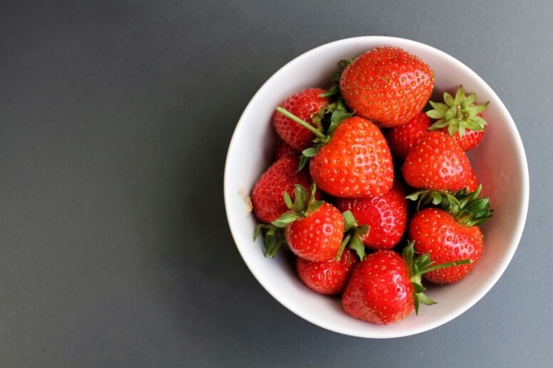 士多啤梨即草莓含有大量鉀，有效改善水腫及預防高血壓等。當中的鞣花