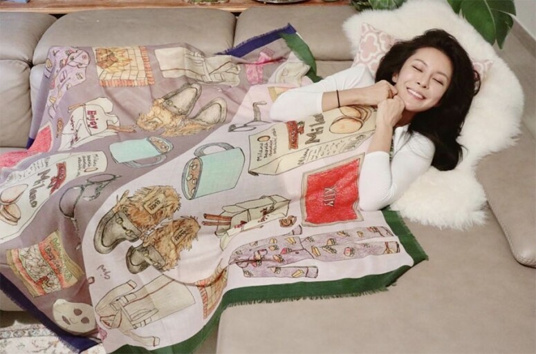 以上提及睡眠不足會令肌膚暗啞無光。有精神科醫生表示一般成年人每