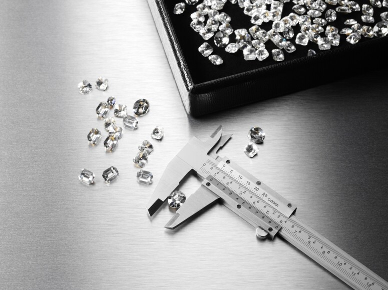根據WP Diamonds總裁Andrew Brown透露，訂製鑽戒是客戶的首選，準新人都希望共同努力