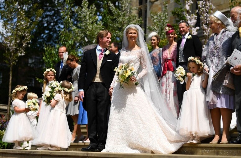 Michael Kent的女兒Lady Gabriella Windsor與Thomas Kingston結婚，穿上意大利設計師Luisa Beccaria的刺繡喱士婚紗。