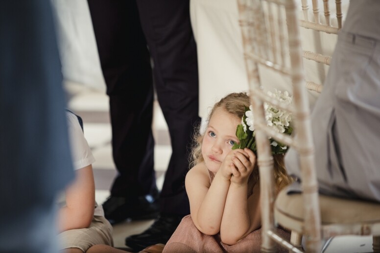 如果你打算帶同一名小孩出席婚禮,請事先了解一下婚禮上會否有其他 如果你打算帶同一名小孩出席婚禮,請事先了解一下婚禮上會否有其他