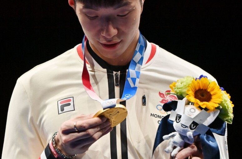 張家朗在2014年仁川亞運，已經與隊友一起贏得男子花劍團體賽銅牌，在18