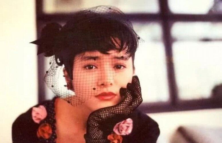 22歲結婚，次年誕下長女