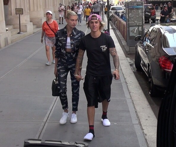 Hailey Baldwin, Justin Bieber, Selena Gomez, 戀情