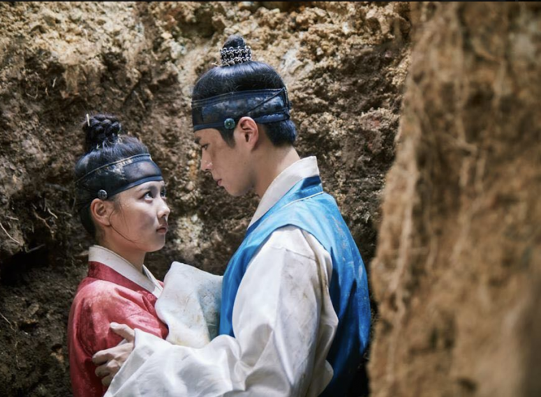 總之，五代國民妹妹，除了時代不同外，也因為K-Pop抬頭而悄悄蛻變，由從前