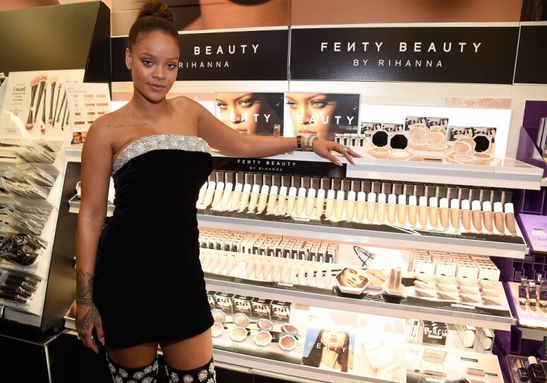 Rihanna沒有如電視劇中反叛少女自甘墮落，反而活得積極活得成功，除了她自