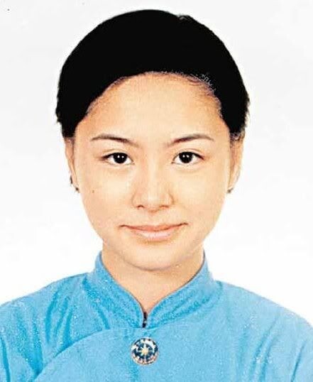 阿嬌鍾欣潼現已是幸福人妻，出道時的〈女校男生〉、〈戀愛大過天〉