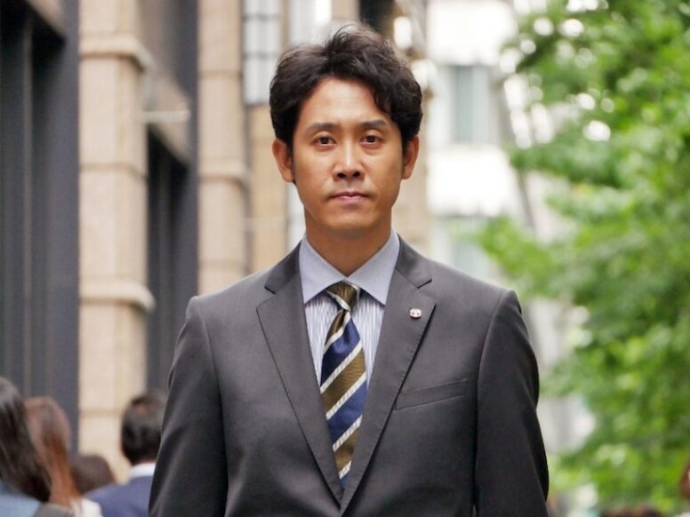由大泉洋飾演的主角君嶋隼人，本來在TOKIWA自動車公司扶搖直上，卻因為指