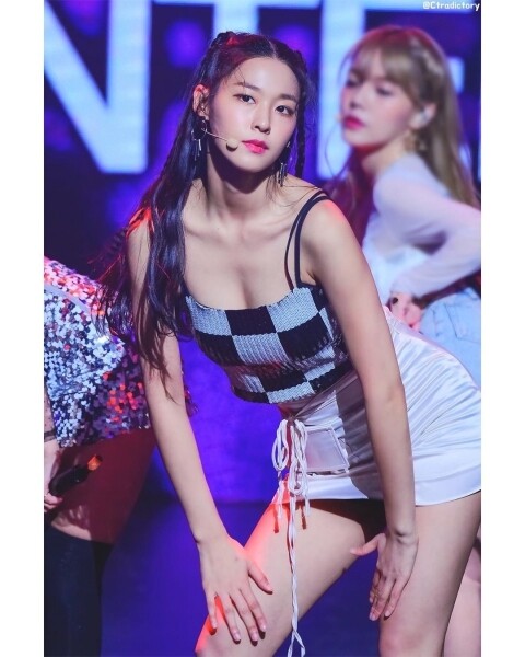 雪炫 AOA