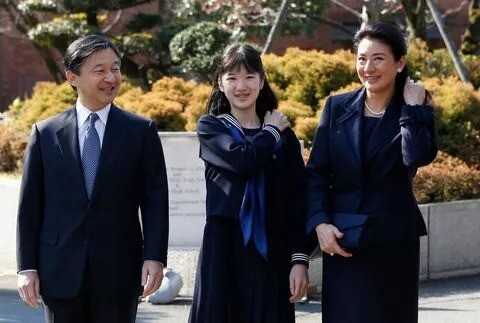 人生有幾多個十多？一冕眼便來到2016年，德仁方終於迎來一次高光時刻。當