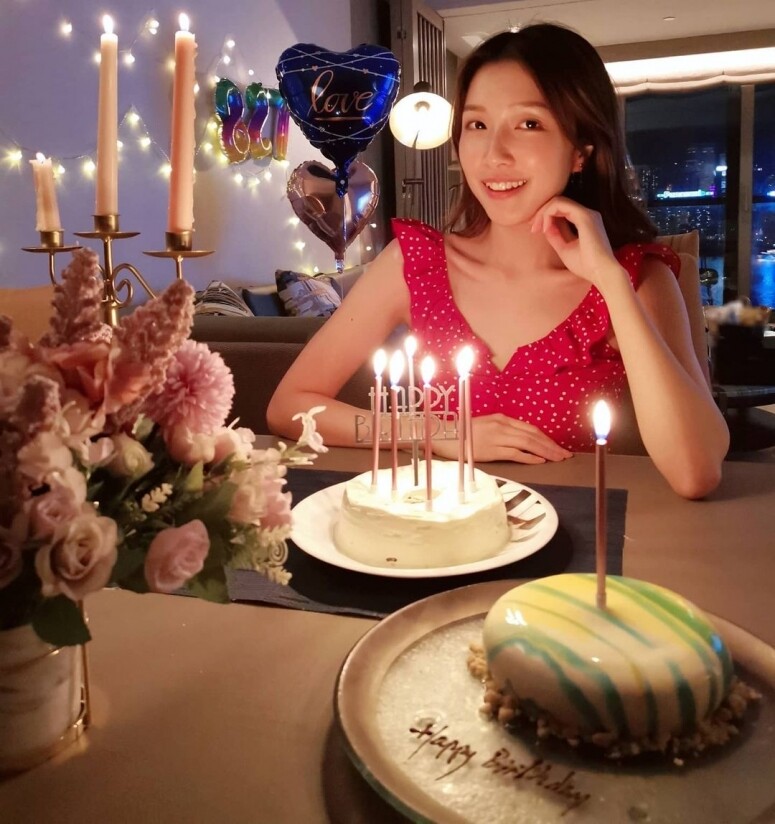 與Serene一樣，畢業於城大工商管理學士的郭嘉文同樣是TVB選美出身，是2015年