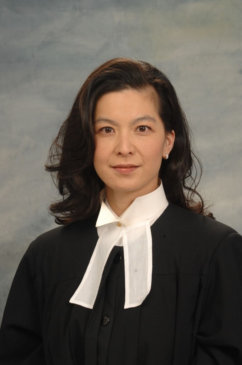 除了以上圈中人，其實素人「楷女郎」有許多，背景強勁的一位是有「香港歷史