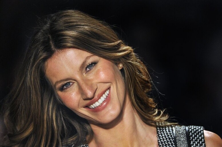 連續獲得好幾年收入最高名模封號的巴西超模Gisele Bündchen,別看她渾然天成 連續獲得好幾年收入最高名模封號的巴西超模Gisele Bündchen,別看她渾然天成