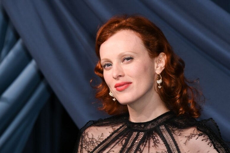 在90年代紅極一時的超模Karen Elson，以招牌紅髮聞名，曾經替許多時尚大品牌