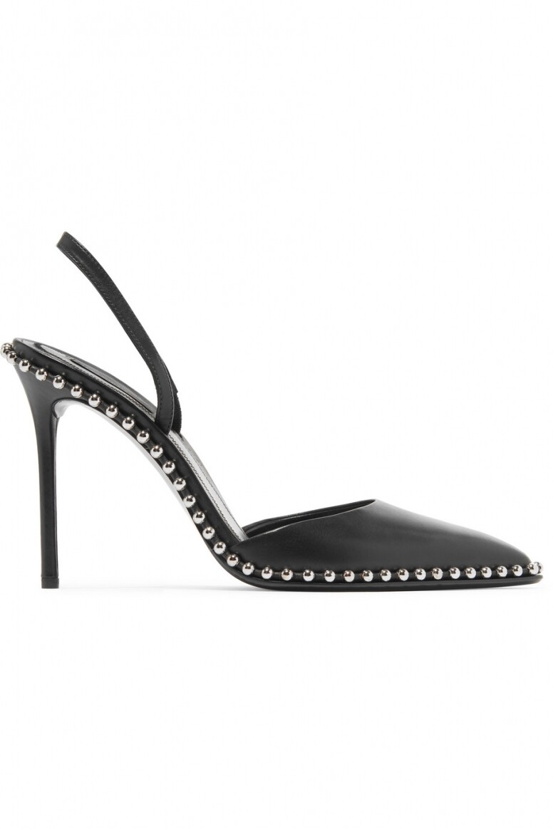 Alexander Wang尖頭鞋 $5,460 available at net-a-porter.com設計師在百搭的黑色尖頭高跟鞋飾以鉚