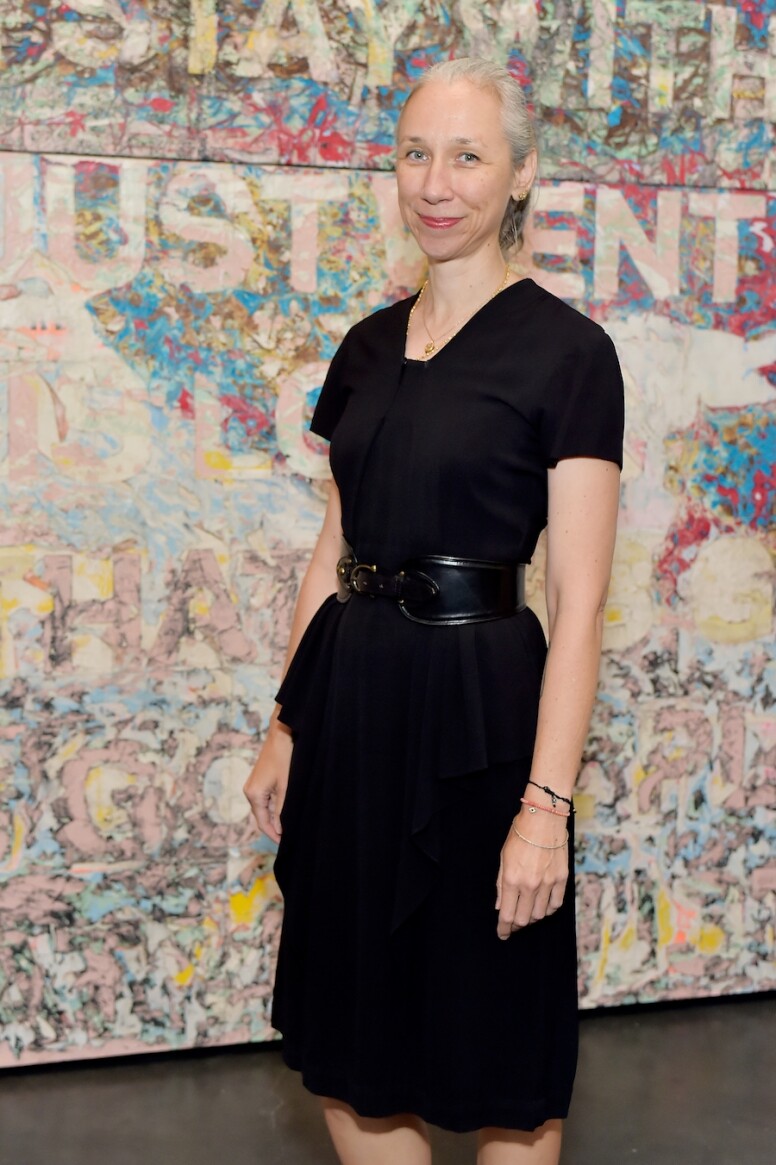 在很多公開場合上，Alexandra Grant都愛穿上黑色。自古以來，不少藝街家以及設計師