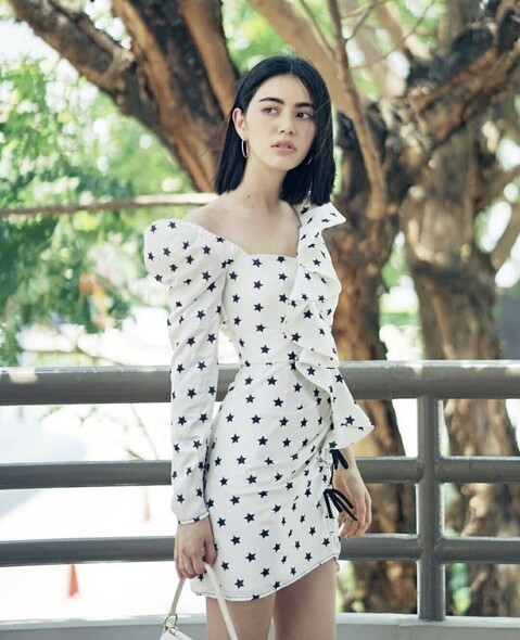 下次提起泰國，不要只局限於陽光與海灘、度假勝地的話題，Davika Hoorne的穿搭都